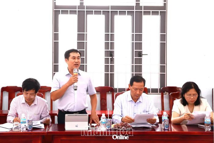 Lãnh đạo Sở Y tế phát biểu tại buổi làm việc.