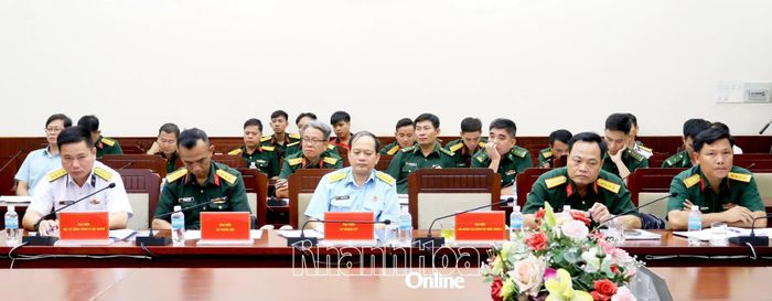 Các đại biểu tham dự hội nghị.