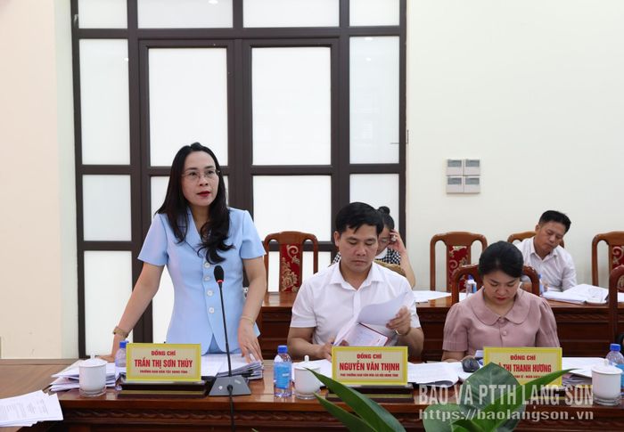 Lãnh đạo Ban Dân tộc HĐND tỉnh phát biểu tại buổi làm việc