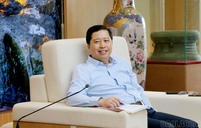 Đồng chí Bí thư Tỉnh ủy Dương Quốc Huy mong muốn Viglacera tiếp tục nghiên cứu, mở rộng đầu tư các khu công nghiệp trên địa bàn.