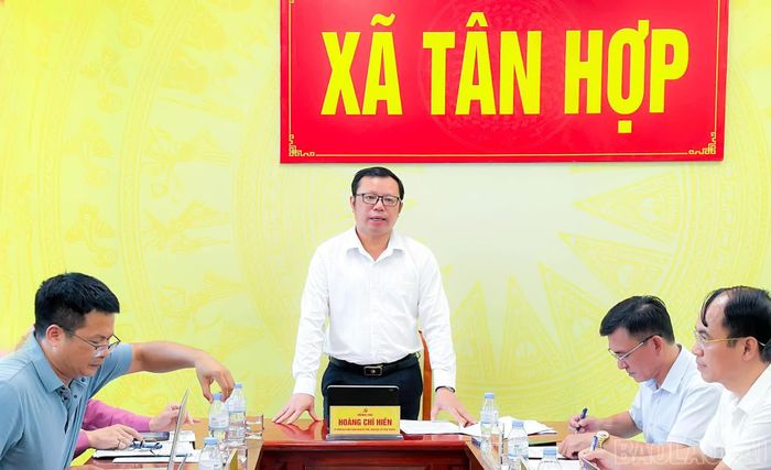 Đồng chí Hoàng Chí Hiền - Ủy viên Ban Chấp hành Đảng bộ tỉnh, Giám đốc Sở Công Thương phát biểu kết luận tại buổi làm việc.