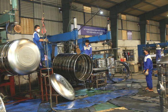 Các doanh nghiệp vừa và nhỏ mong muốn các tổ chức tín dụng tăng sức tiếp cận tín dụng dựa trên dòng tiền, tài sản hình thành trong tương lai hoặc chuỗi liên kết sản xuất của doanh nghiệp