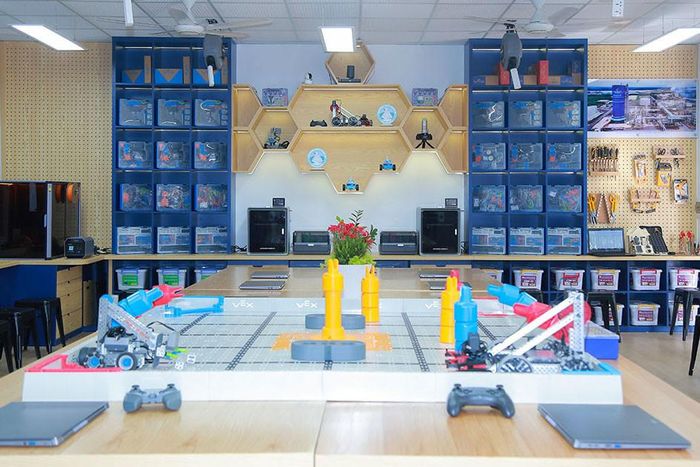 Cơ sở giáo dục Lâm Đồng tăng cường trang thiết bị phục vụ chuyển đổi số