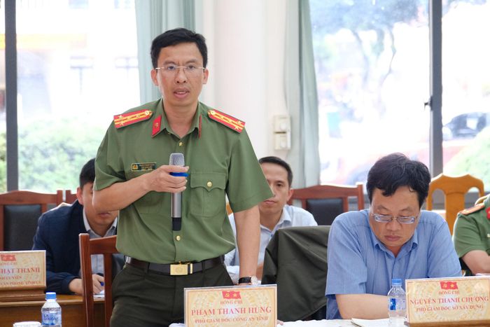 Đại tá Phạm Thanh Hùng, Phó Giám đốc Công an tỉnh Lâm Đồng phát biểu tại buổi làm việc