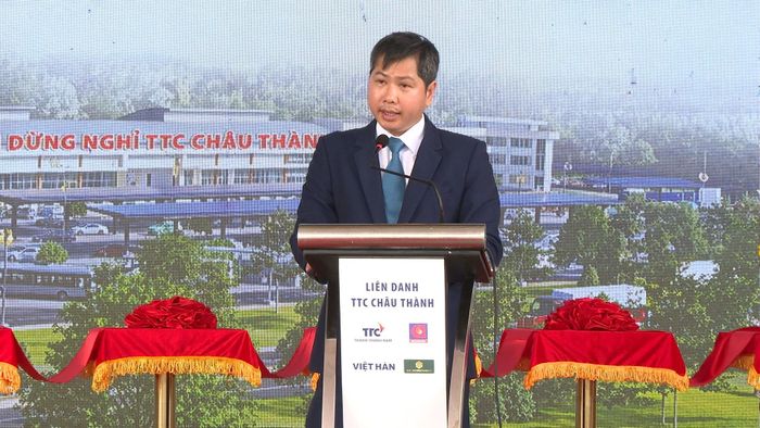 Ông Huỳnh Tuấn Em, Giám đốc Công ty CP Thương mại Dịch vụ TTC Châu Thành phát biểu tại buổi lễ