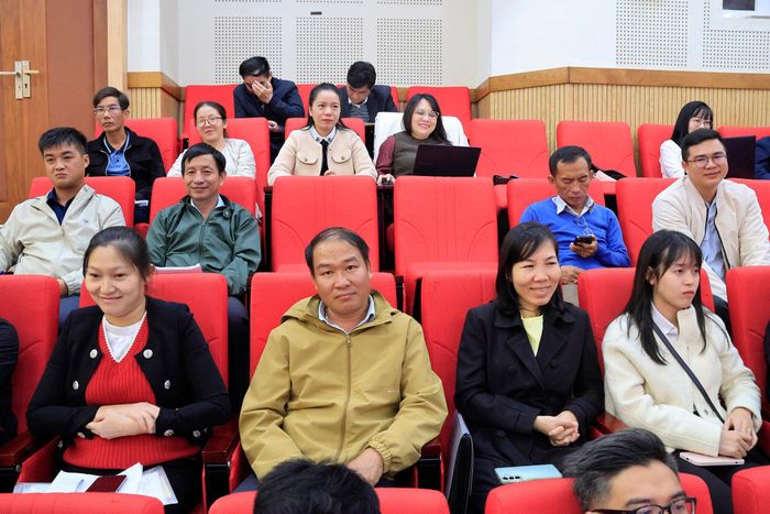 Các học viên tham gia lớp tập huấn
