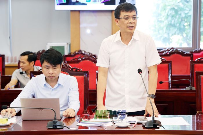 Lãnh đạo Sở Xây dựng phát biểu tại cuộc làm việc.