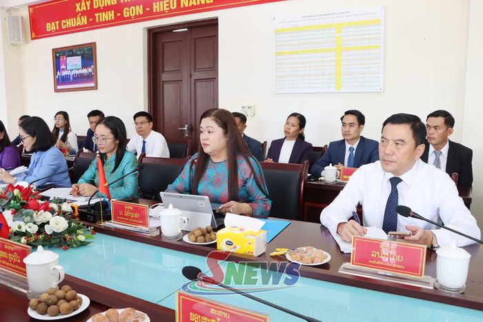 Các đại biểu dự Hội đàm.