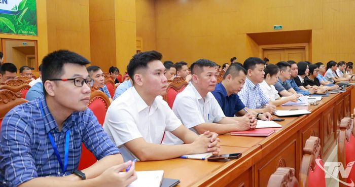 Các đại biểu dự Hội nghị.