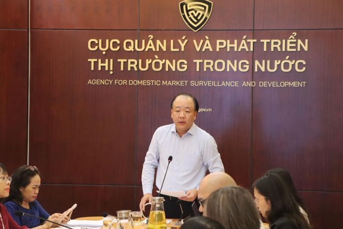  Lãnh đạo Cục Quản lý và Phát triển thị trường trong nước ghi nhận ý kiến của các đơn vị liên quan để hoàn thiện dự thảo Luật Giao dịch hàng hóa phái sinh, phục vụ công tác thẩm tra của Quốc hội