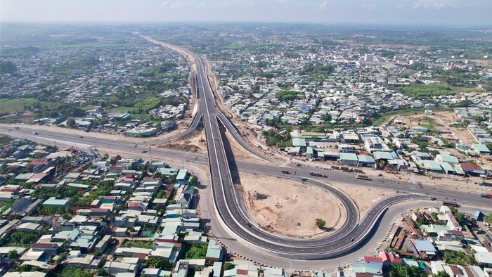 Điểm đầu cao tốc Biên Hòa - Vũng Tàu là nút giao Võ Nguyên Giáp thuộc phường Phước Tân, Đồng Nai.