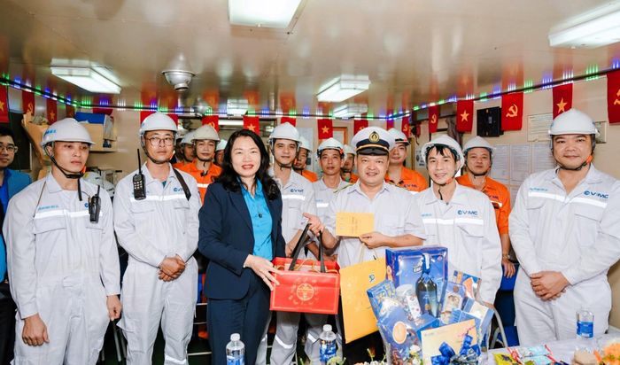Công đoàn Xây dựng Việt Nam đặt mục tiêu trên 90% đoàn viên được học tập chủ trương, chính sách, pháp luật, đồng thời đẩy mạnh tuyên truyền trên nền tảng số.
