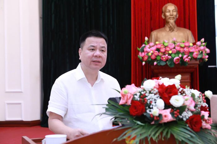 Nhà báo Triệu Ngọc Lâm, Tổng Biên tập Báo Giáo dục và Thời đại, phát biểu tại hội thảo.