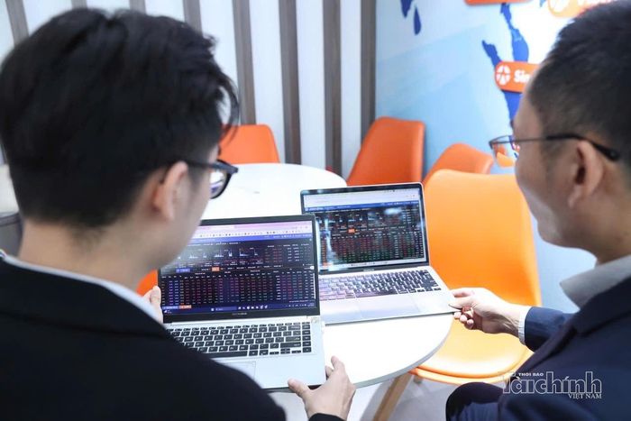 VN-Index chịu áp lực điều chỉnh sau hai phiên tăng điểm. Ảnh: Đức Thanh