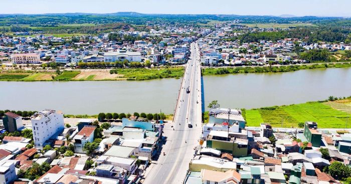 Dòng sông Trà Bồng