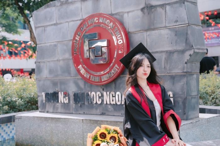 Nguyễn Phương Anh, sinh viên lớp Anh 03 - K60, chuyên ngành Kế toán - Kiểm toán định hướng ACCA, Trường Đại học Ngoại thương, vừa xuất sắc giành Học bổng Chính phủ Trung Quốc (CSC). Ảnh: NVCC