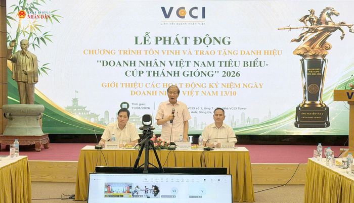 Phó Chủ tịch VCCI Hoàng Quang Phòng phát biểu tại lễ phát động. Ảnh: Vũ Quang
