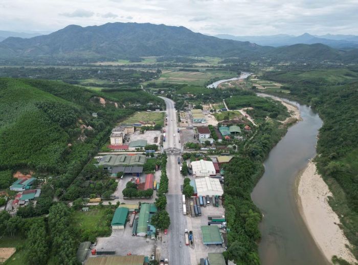 Hiện trạng Dự án Hạ tầng kỹ thuật khu vực cổng B Khu kinh tế Cửa khẩu Cầu Treo sau gần 20 năm triển khai đầu tư xây dựng.