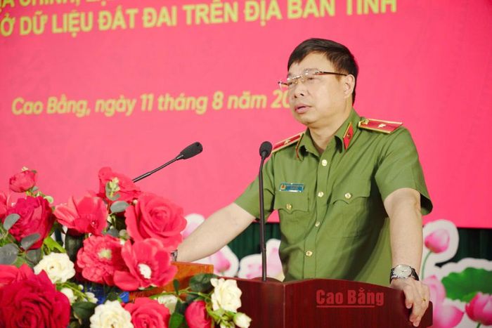 Thiếu tướng Nguyễn Quang Vinh, Giám đốc Công an tỉnh phát biểu kết luận.
