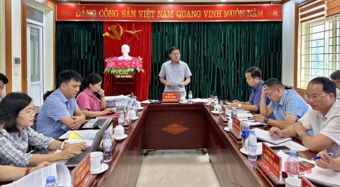 Chủ nhiệm Ủy ban Kiểm tra Tỉnh ủy Đỗ Văn Thắng kết luận buổi làm việc với xã Trà Lĩnh.