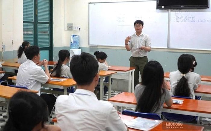 Các cơ sở giáo dục phải tuân thủ nghiêm ngặt các quy định hiện hành về việc dạy và học thêm.