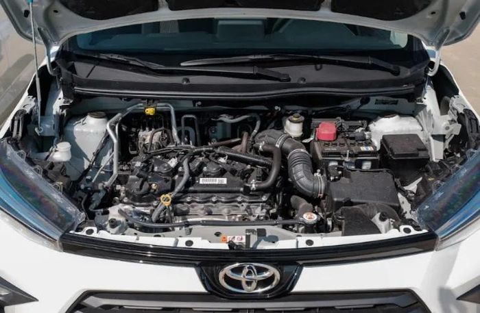 Xe sử dụng khối động cơ xăng 1.5L kết hợp hệ dẫn động cầu trước, đáp ứng tốt mọi nhu cầu di chuyển. Ảnh: Toyota.