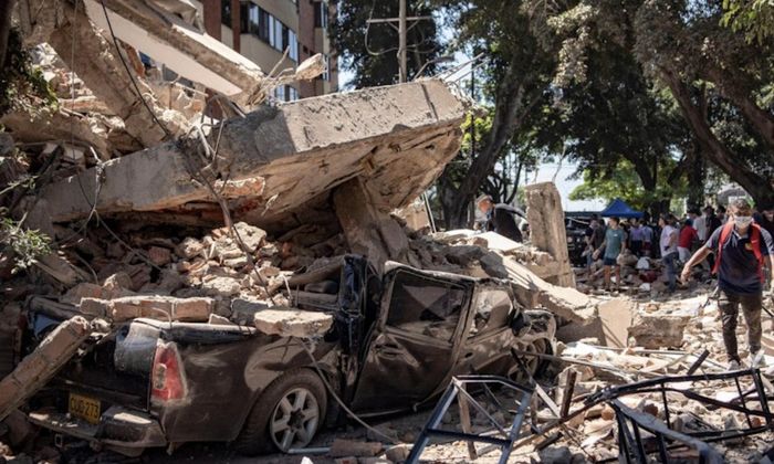 Quang cảnh đổ nát ở Cali, Colombia sau trận động đất - Ảnh: Reuters