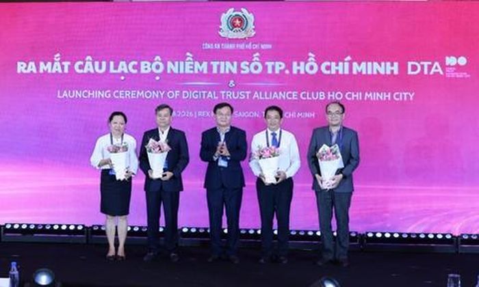 Ra mắt Câu lạc bộ Niềm tin số TPHCM