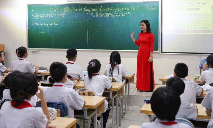 Bộ Nội vụ hướng dẫn giải quyết chính sách khi sắp xếp cơ sở giáo dục, trường học.