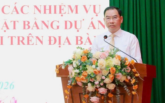 Bí thư Đảng uỷ, Chủ tịch HĐND xã Thượng Phúc Tạ Hữu Thọ phát biểu. Ảnh: Thanh Tân
