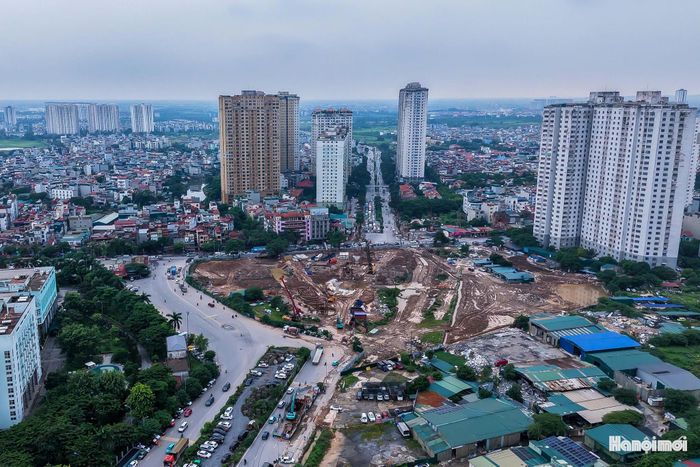 Những ngày này, không khí thi công tại dự án nút giao Phạm Tu - đường 70 diễn ra khẩn trương. Ảnh: Duy Khánh