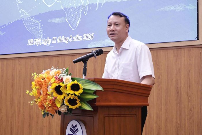 Phó Giáo sư, Tiến sĩ Nguyễn Đức Sơn, Hiệu trưởng Trường Đại học Sư phạm Hà Nội chia sẻ tại buổi lễ. Ảnh: ND