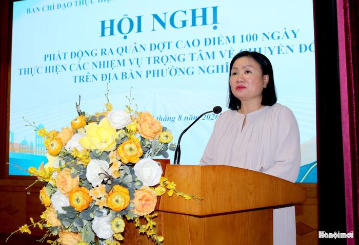Phó Bí thư Thường trực Đảng ủy phường Nguyễn Thị Thanh chỉ đạo tại hội nghị. Ảnh: MT