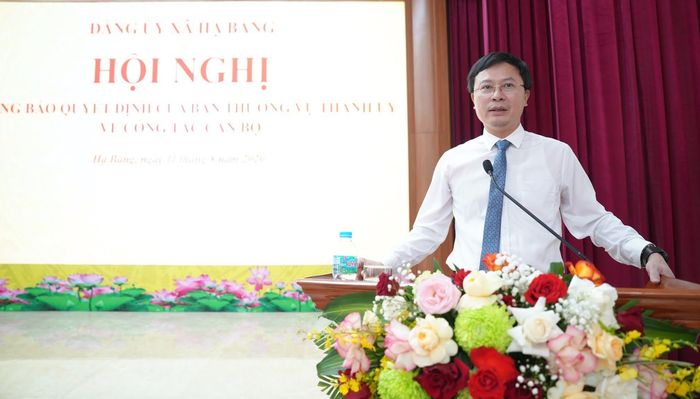 Tân Bí thư Đảng ủy xã Hạ Bằng Nguyễn Minh Hồng phát biểu tại hội nghị. Ảnh: Thảo Linh