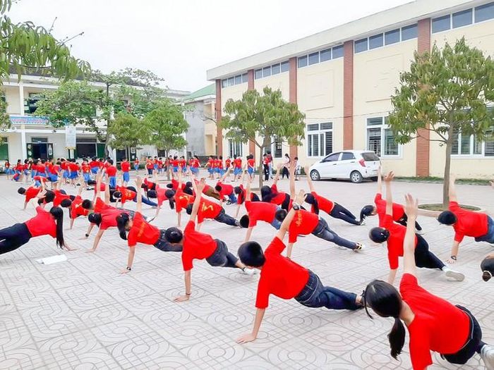 Cần có Luật Dinh dưỡng học đường nhằm thể chế hóa đầy đủ chủ trương, chính sách của Đảng và Nhà nước về nâng cao sức khỏe thể chất và tinh thần, nâng cao tầm vóc thế hệ trẻ.