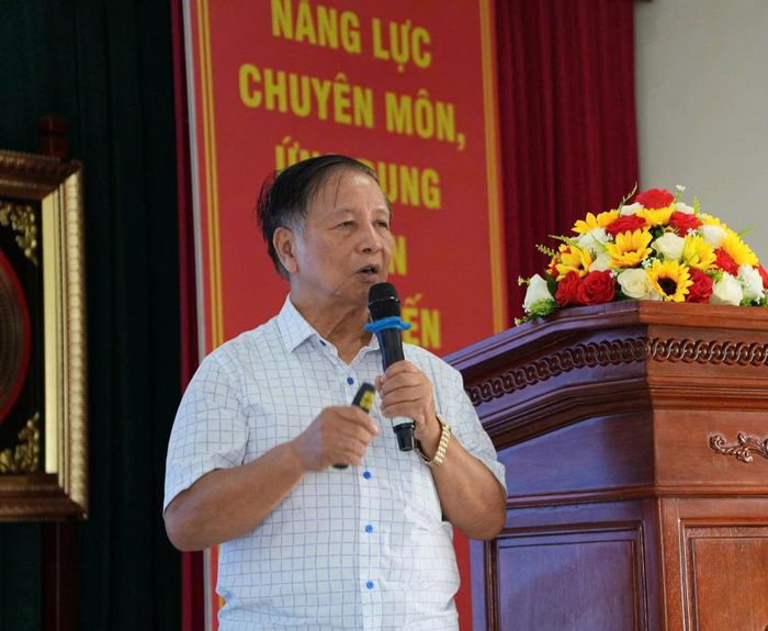 PGS.TS. Phạm Ngọc Khái, Chủ tịch Hội Dinh dưỡng Việt Nam trình bày cáo cáo.  Ảnh: Nhiên Nguyễn