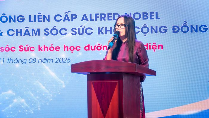 Bà Hoàng Thị Ngọc Mai phát biểu. Ảnh: Xuân Hương