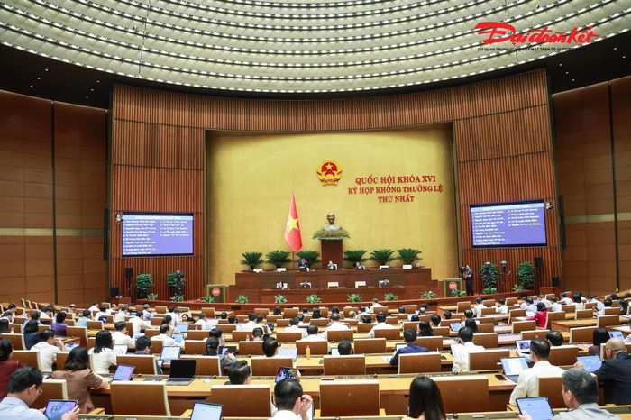 Quang cảnh phiên thảo luận. Ảnh: Quang Vinh
