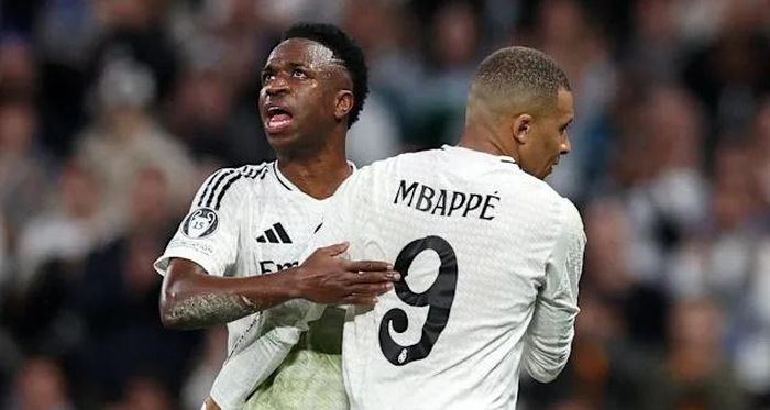  Vinicius cuối cùng chọn ở lại Bernabeu. 