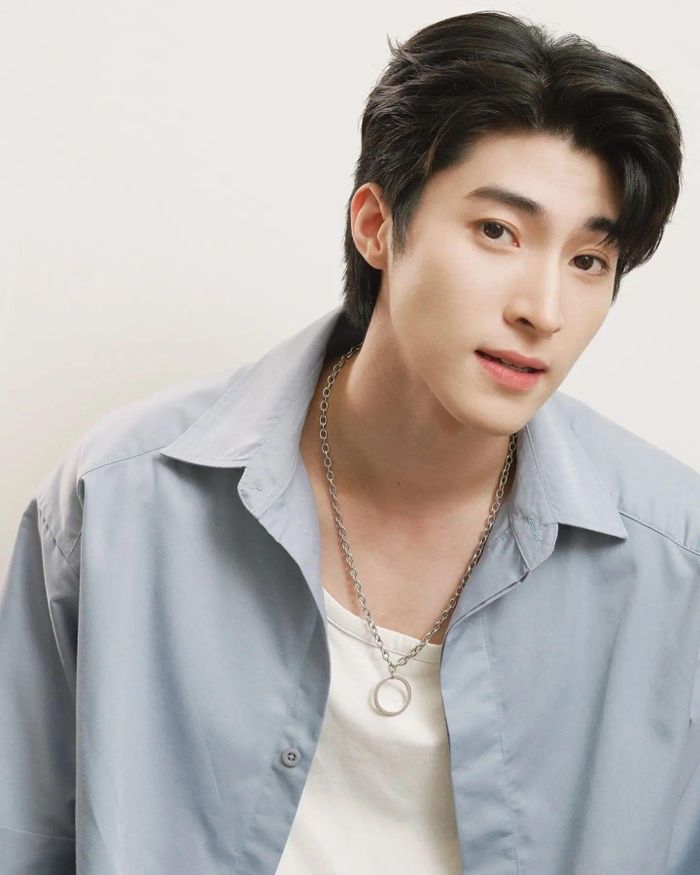 Blue Pongtiwat hiện là diễn viên, người mẫu. Ảnh: Sanook.