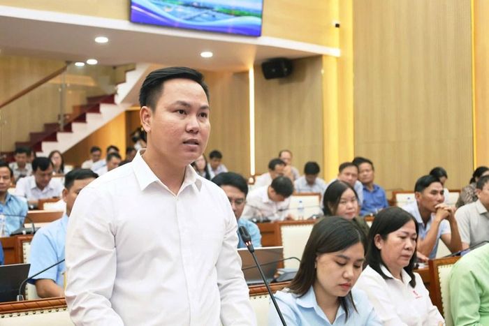 Các đại biểu trao đổi về những thuận lợi, khó khăn trong quá trình hoạt động và một số đề xuất