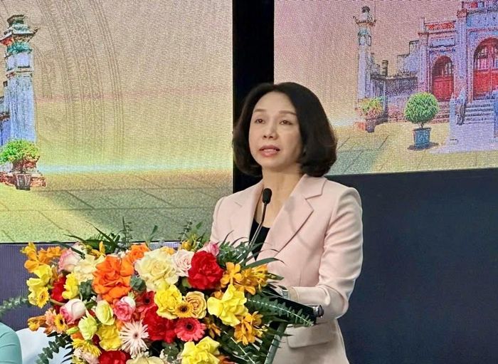 Phó Chủ tịch UBND thành phố Hà Nội Vũ Thu Hà phát biểu