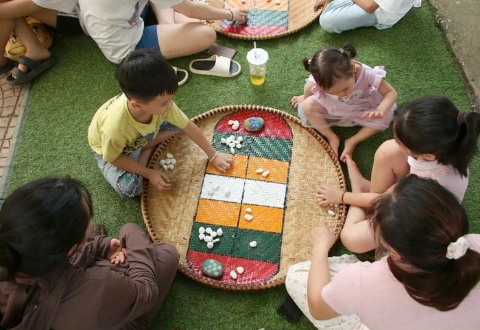 Tết Xíp Xí là dịp gắn kết cộng đồng giữa các dân tộc ở Phù Yên
