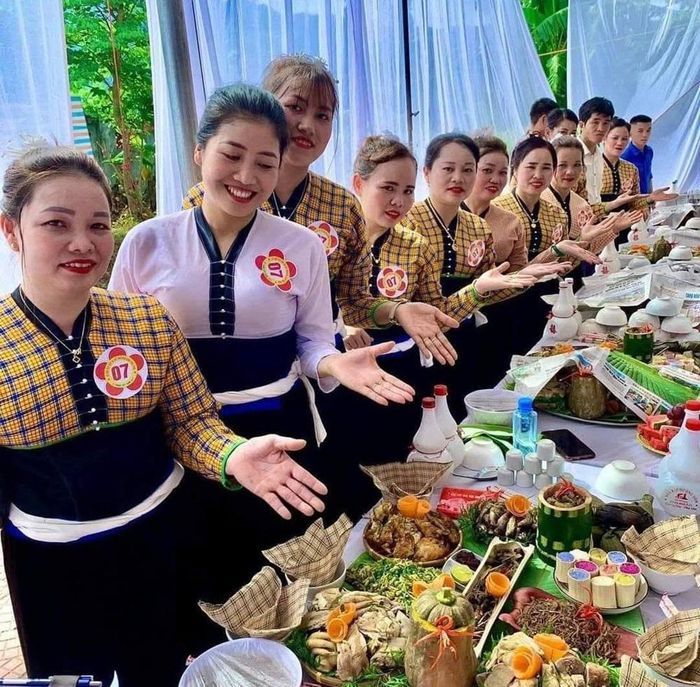 Tết Xíp Xí cũng là dịp bà con người Thái trắng ở Phù Yên thể hiện lòng hiếu khách