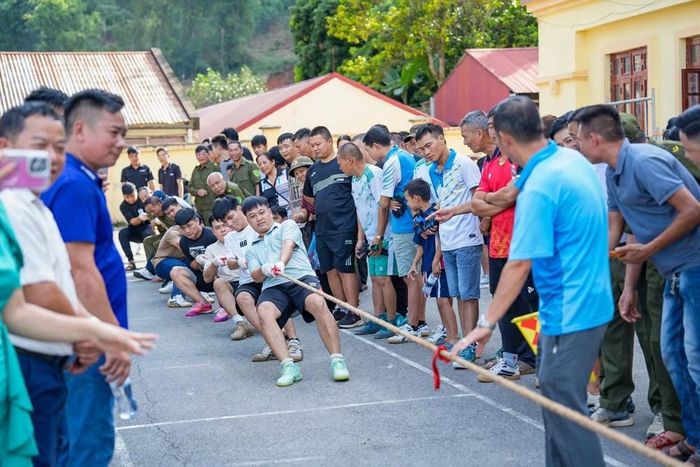 Ngày hội diễn ra sôi nổi với các hoạt động văn nghệ, thể thao, thu hút đông đảo cán bộ, chiến sĩ và nhân dân tham gia