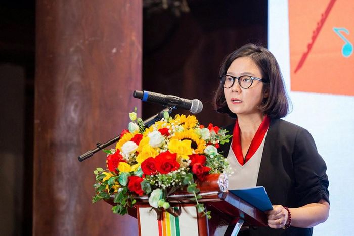 Phó Giám đốc Sở Văn hóa, Thể thao và Du lịch Hà Nội Lê Thị Ánh Mai phát biểu tại buổi họp báo