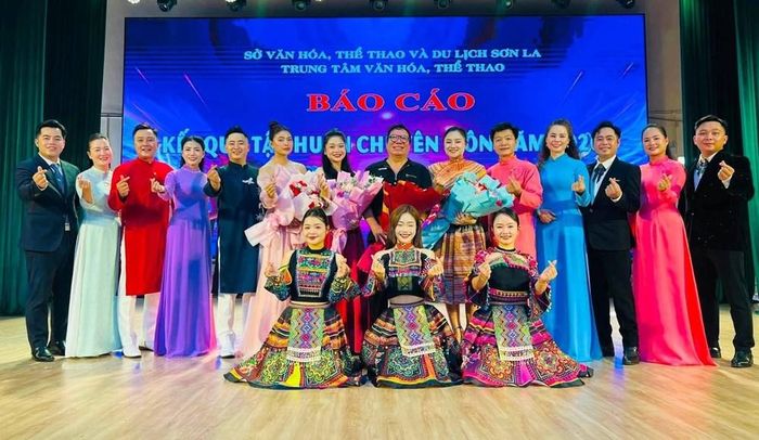 Sắc màu văn hóa các dân tộc được các nghệ sĩ Sơn La chuyển tải sinh động qua những chương trình nghệ thuật