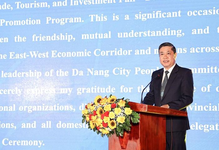 Phó Chủ tịch UBND TP. Đà Nẵng Phan Thái Bình phát biểu khai mạc Hội chợ EWEC - Đà Nẵng 2026