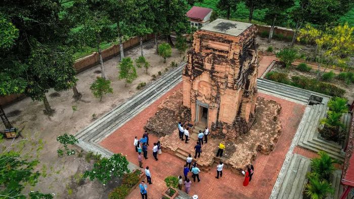 Bảo tồn tối đa giá trị nguyên gốc là yêu cầu quan trọng để Tháp Chót Mạt tiếp tục phát huy giá trị lịch sử, văn hóa và trở thành điểm nhấn trong hành trình khám phá Tây Ninh. Ảnh: Giang Phương/TTXVN