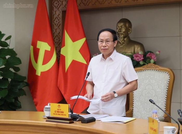 Phó Thủ tướng Lê Tiến Châu chủ trì cuộc họp với Bộ Giáo dục và Đào tạo về công tác chuyển đổi số - Ảnh: chinhphu.vn/Thu Sa